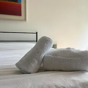 https://stylish-urban-retreat-in-milan.it-lombardy.com