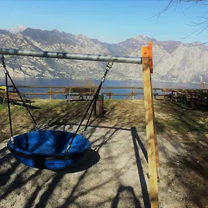 la-casa-nel-bosco-malcesine.hotelinveneto.com/